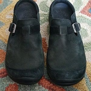 Merrell black slip on mule loafers w9